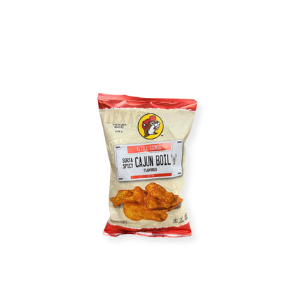Buc-ee's Kettle Cooked Sorta Spicy Cajun Boil Potato Chips 5oz bag front view showing red and white packaging with Buc-ee's beaver logo and Cajun seasoned chips